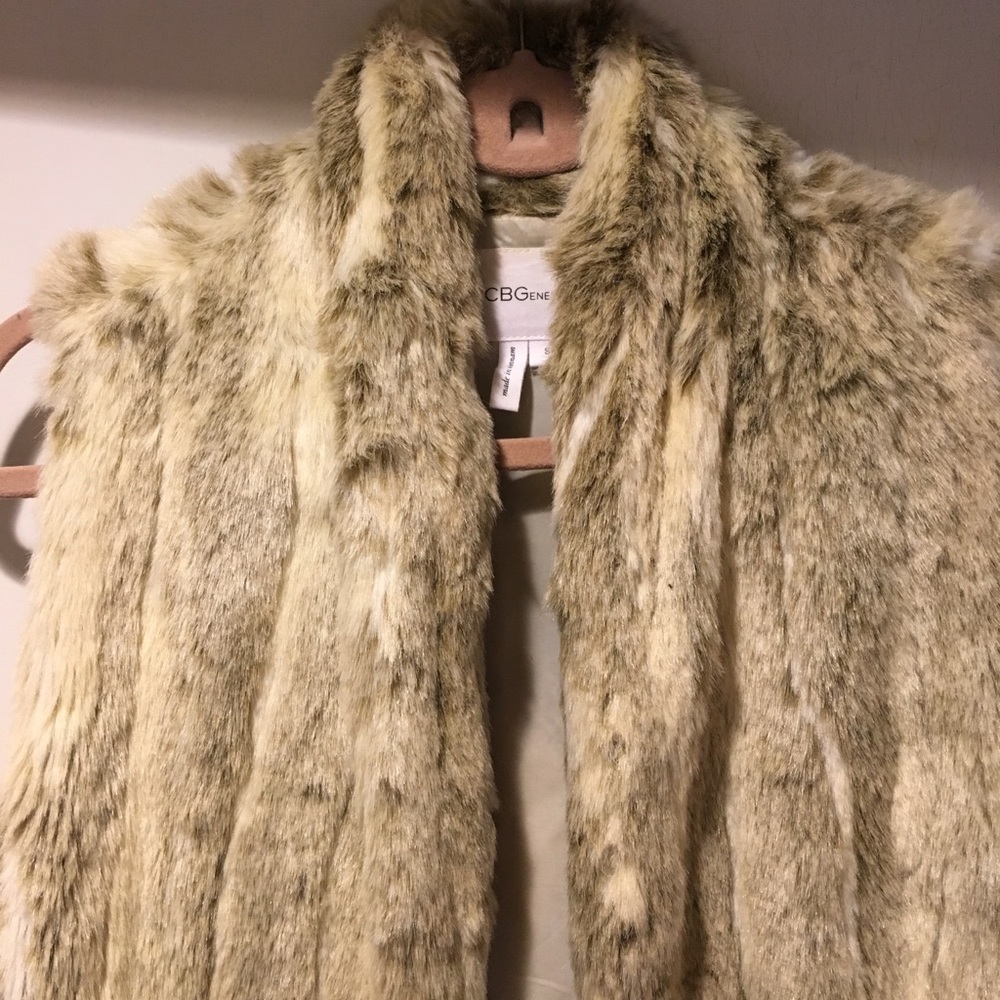 NWOT BCBGeneration shawl collar faux fur vest